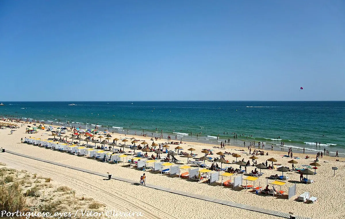 Praia da Rocha Baixinha on the Algarve coast