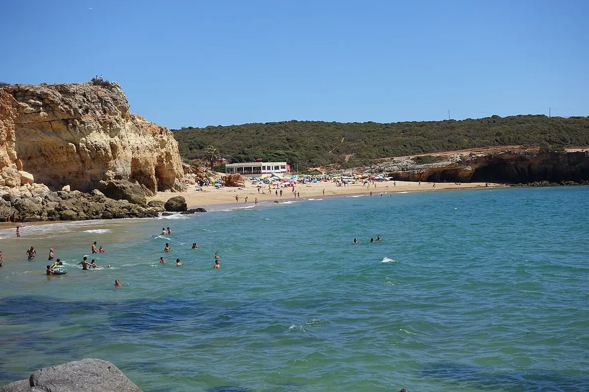 Praia do Pintadinho on the Algarve coast