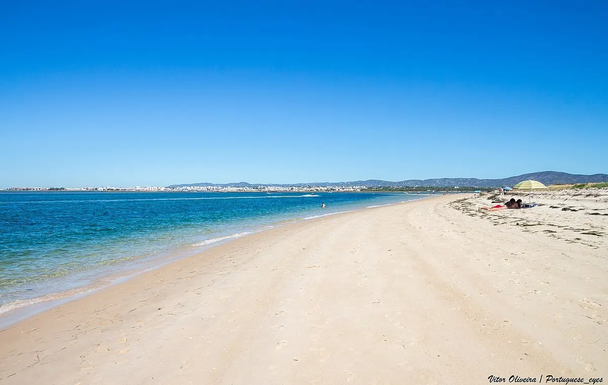 The sandy ocean beach at Armona-Mar