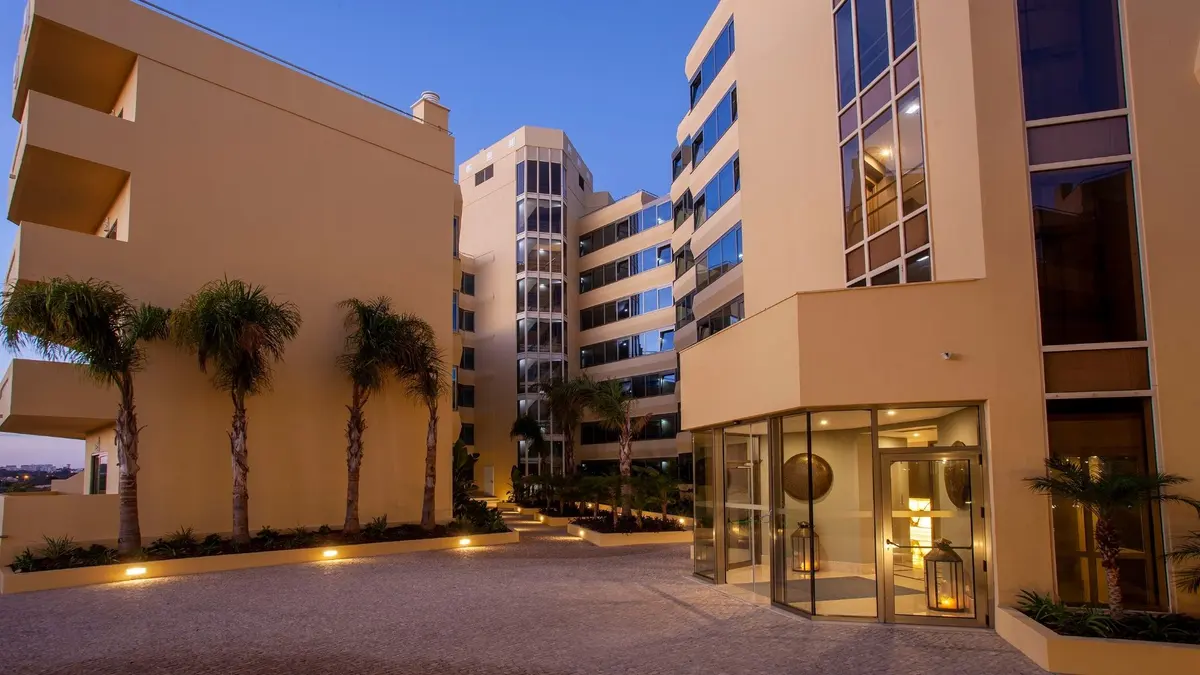 The exterior and entrance of TURIM Presidente Hotel at Praia do Vau