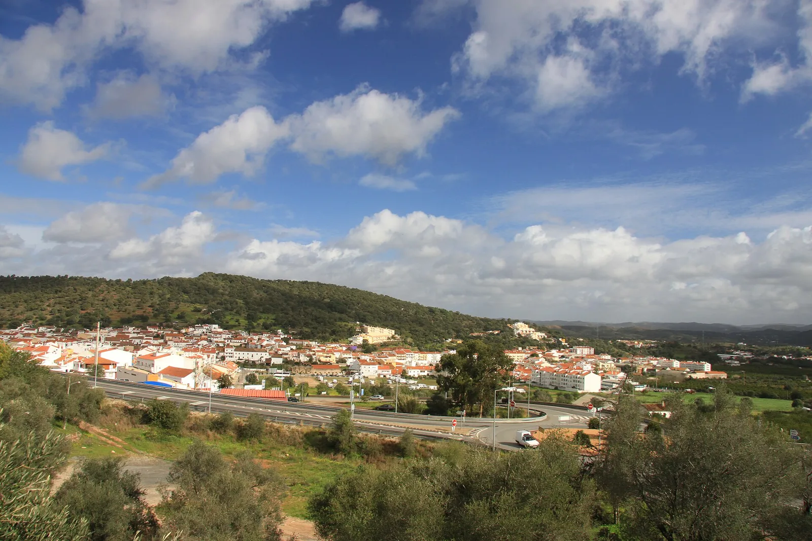 São Bartolomeu de Messines and surrounding hills viewed from the windmill