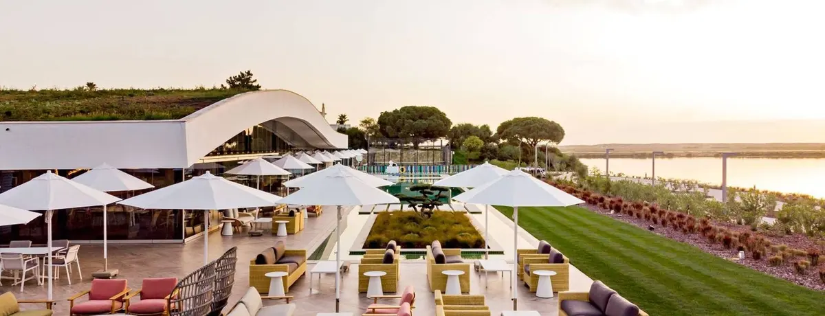 UMAMI terrace beside the Ria Formosa in Quinta do Lago