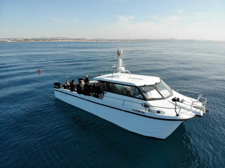 Divers aboard the Easydream boat pictured in Easydivers’ own activity gallery