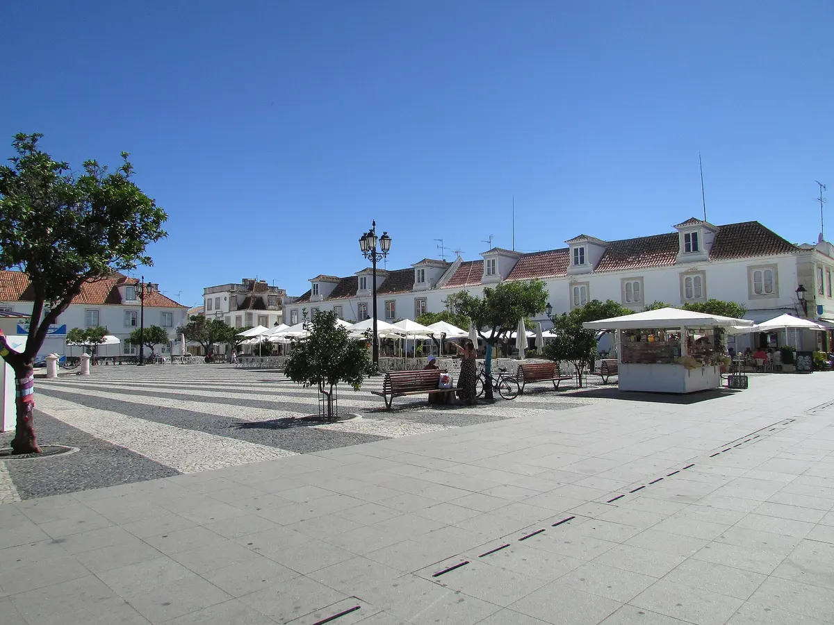 The main square and white buildings in Vila Real de Santo António